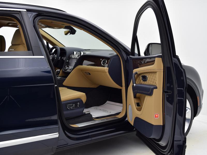 New 2020 Bentley Bentayga Hybrid | Gurnee, IL