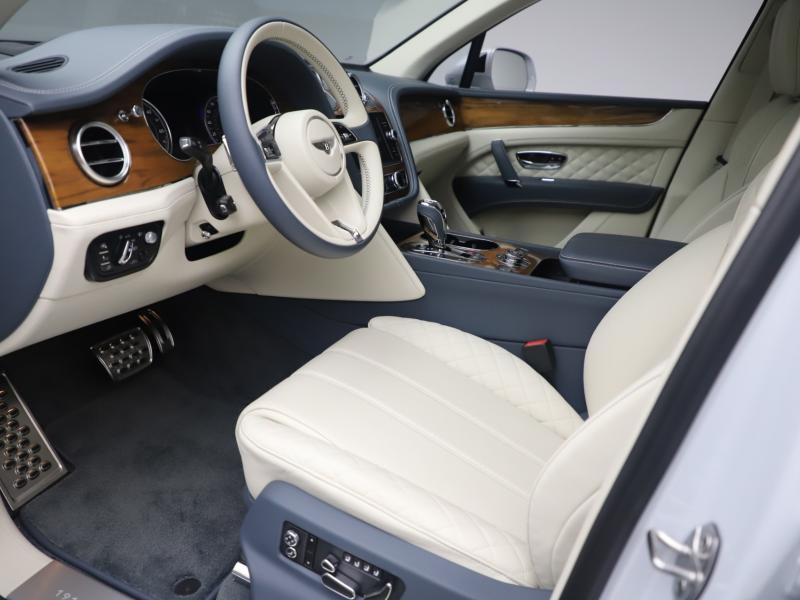Used 2020 Bentley Bentayga Hybrid | Gurnee, IL