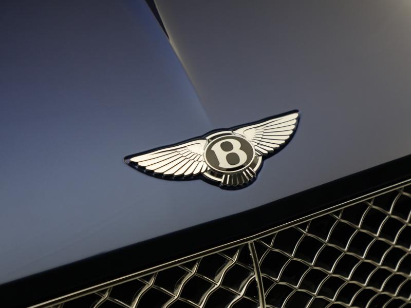 New 2023 Bentley Continental GTC Azure V8 | Gurnee, IL