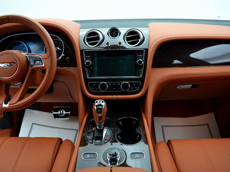 Used 2018 Bentley Bentayga Onyx Edition / LEASE OPTIONS AVAILABLE | Gurnee, IL