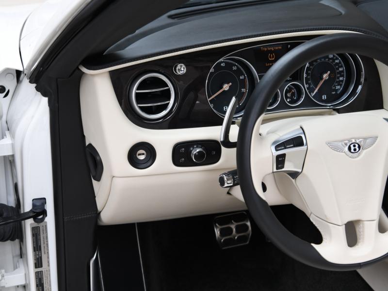 New 2017 Bentley Continental GTC V8  | Gurnee, IL
